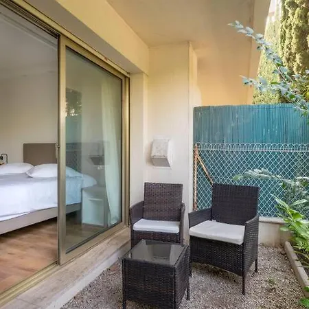 Apartment Magnifique Avec Vue Pour 6 Pers A Cannes